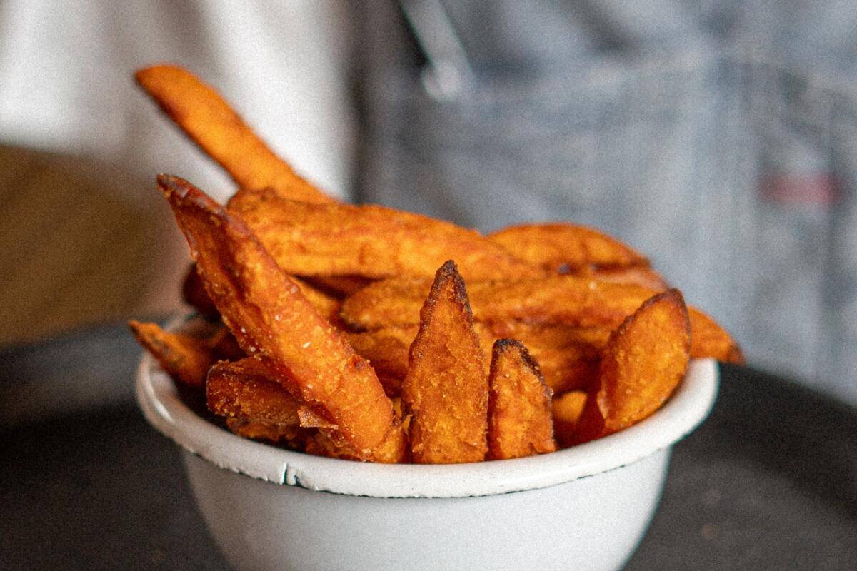 371130033_790172103115288_6779178382027476415_n The Burger Shop